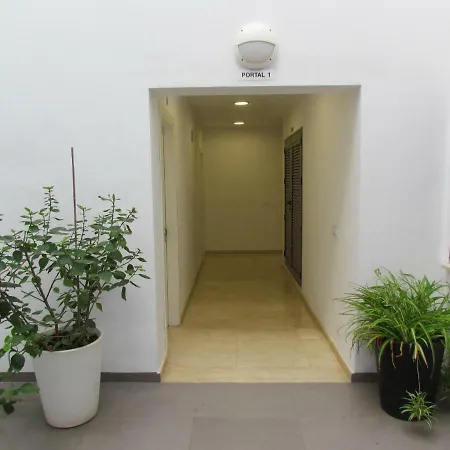 Plaza Montano Apartment *
